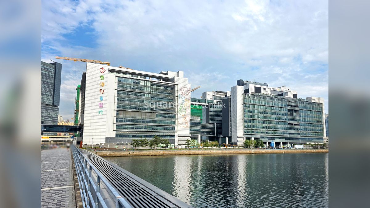 香港兒童醫院, 位於河的對面
