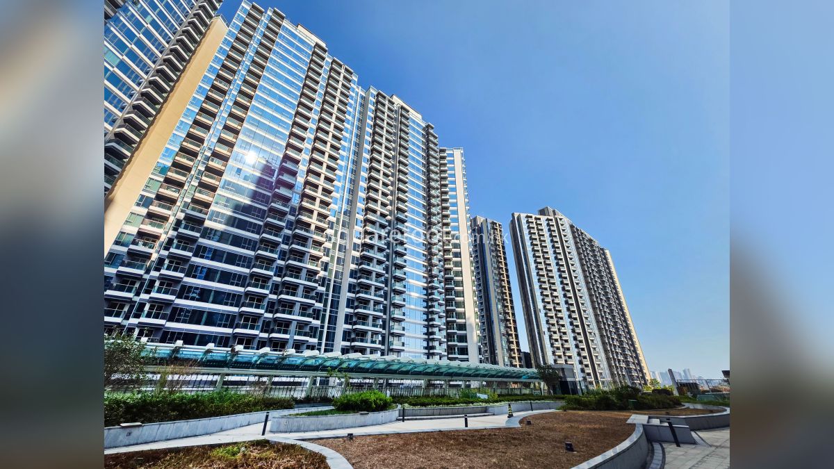 項目對面的 Miami Quay